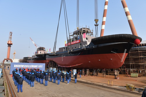 2022-1-18--福州港2船下水-压缩.jpg