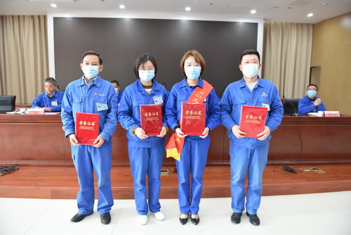 2022-3-12--二十七届五次职代会-4--压缩.JPG