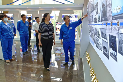 市工信局-压缩.jpg