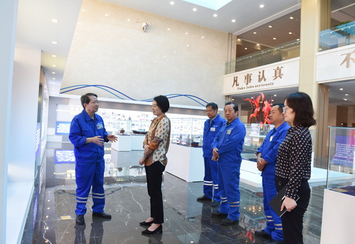 市工信局刘局长-压缩.jpg